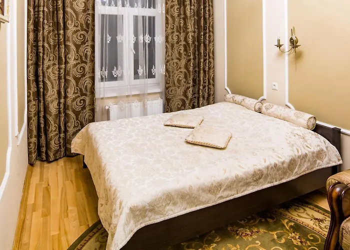 Romari коперника 28 Lviv